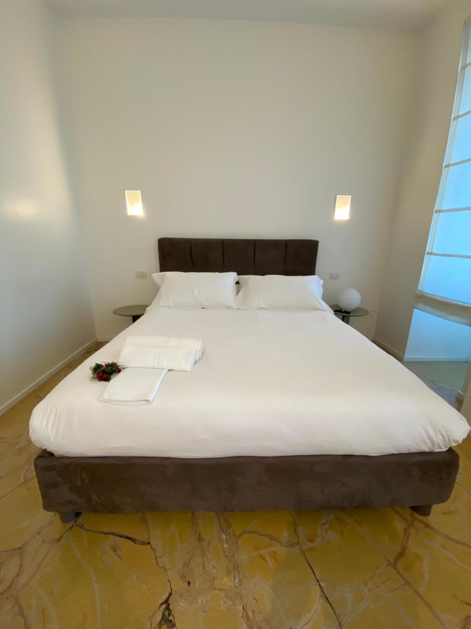Luxury House With Parking Apartment Napoli Ngoại thất bức ảnh
