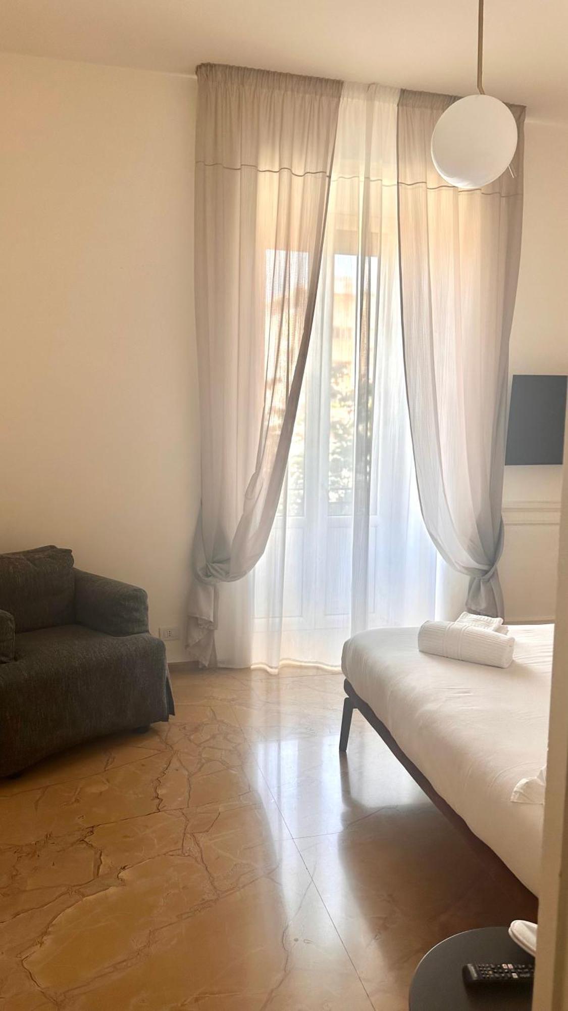 Luxury House With Parking Apartment Napoli Ngoại thất bức ảnh